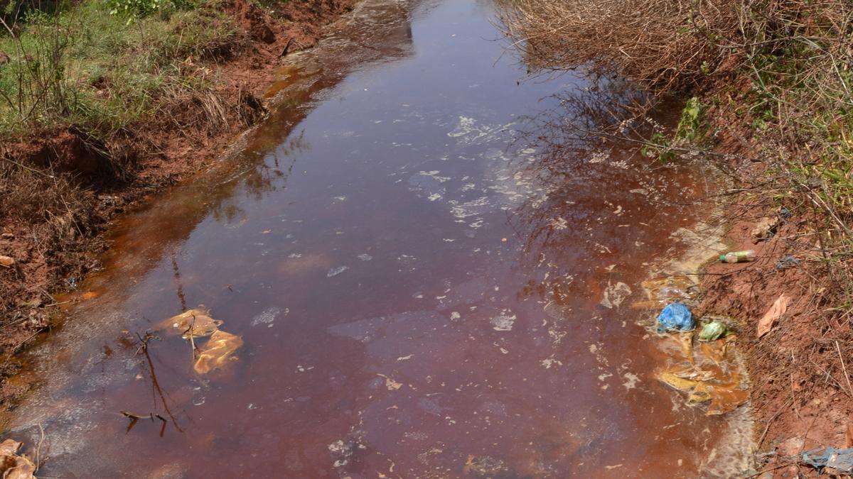 Two workers killed in factory mishap in Humnabad