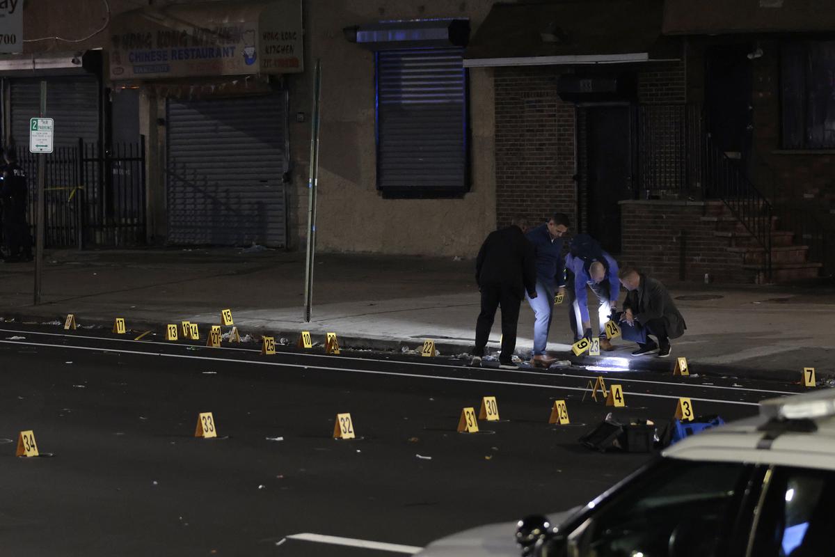 At least nine wounded in Philadelphia shooting