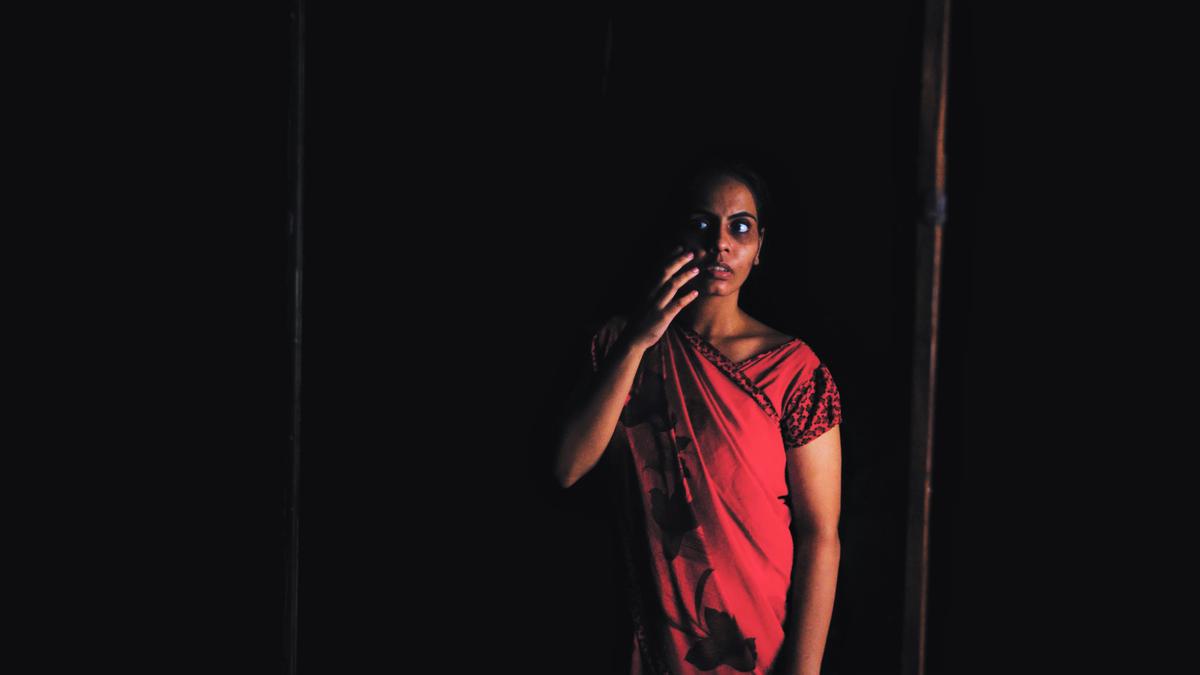Maalai Nera Malipoo' movie review: A slow-burn, yet stirring tale of a sex  worker - The Hindu