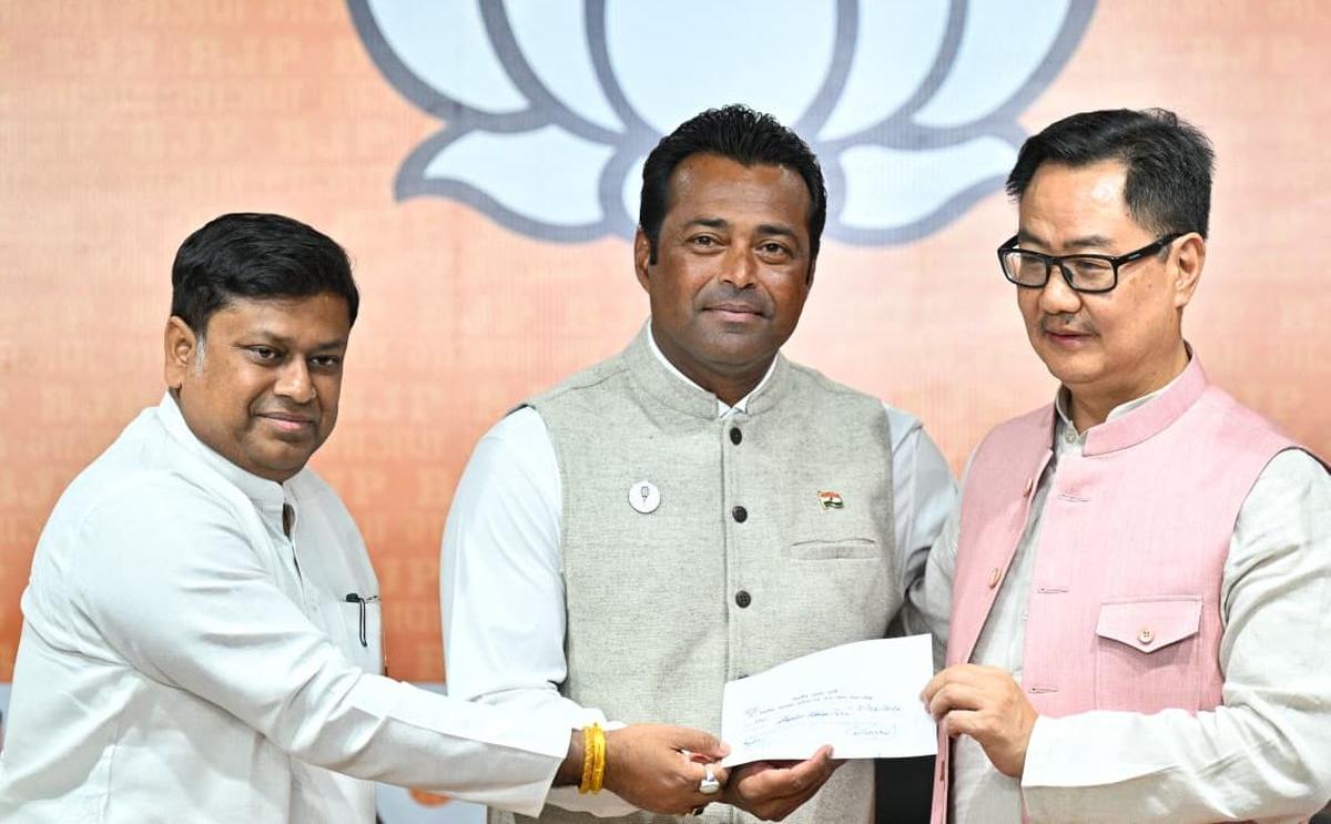 Watch: Leander Paes joins the BJP ahead of West Bengal polls