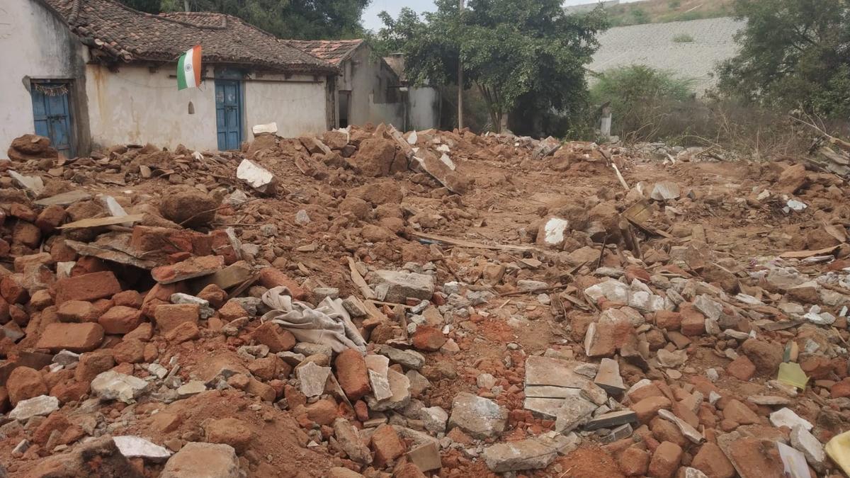 Gouravelli reservoir: elderly couple put up a lonely fight even as others desert village