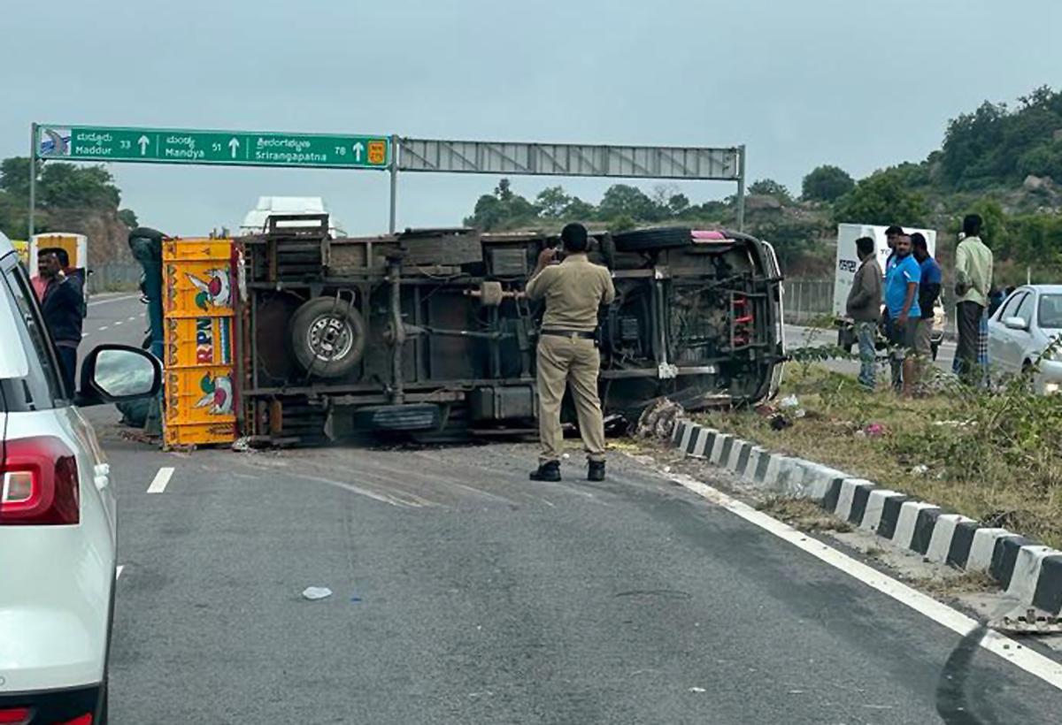 Speed kills: Overspeeding leading cause of accidents on expressways ...