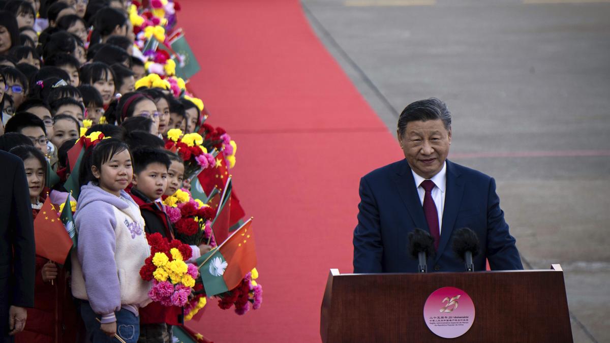 Xi, wife visit Macao to mark 25 years of its return to Chinese rule