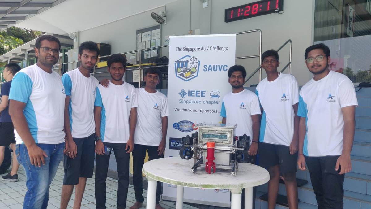 Team from Bannari Amman institute bags second prize in underwater robotics challenge