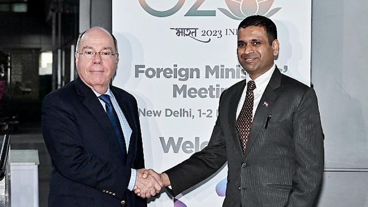 Morning Digest | India welcomes Foreign Ministers for key G20 meeting; Putin orders tightening of Ukraine border as drones hit Russia, and more