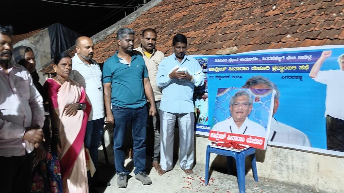 Dalits in Sigaranahalli village in Hassan district of Karnataka recall solidarity shown by CPI(M) leader Sitaram Yechury over temple entry ban