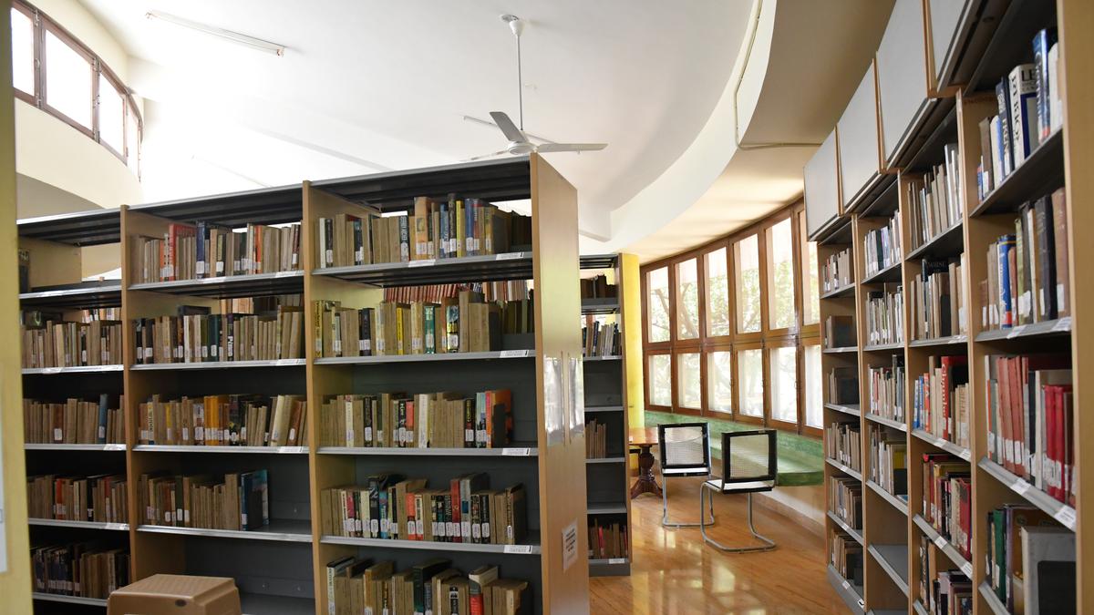 T.N. government reconstitutes State Library Committee after over 10 years