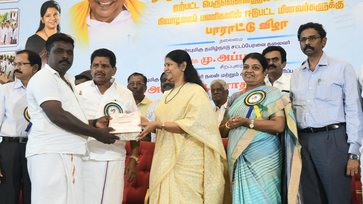 Fishermen who rescued public during recent floods honoured