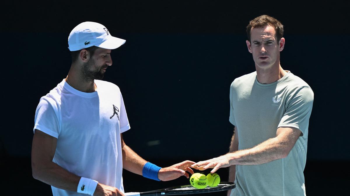 Andy Murray leaves door open to coaching return