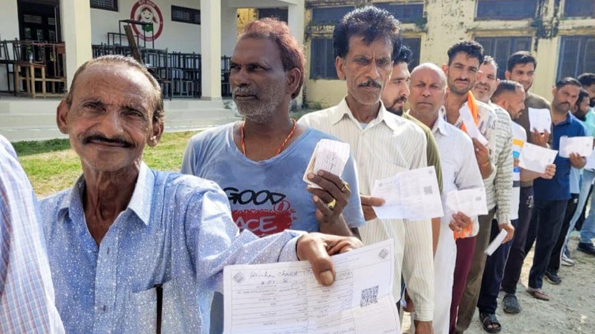 Terror activities fail to deter border residents from enthusiastically voting for next govt in J&K