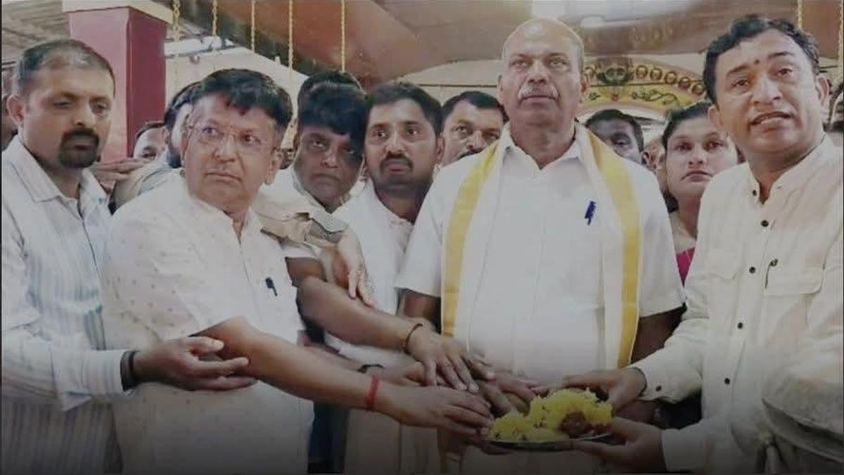 Sringeri seat: After recount of postal votes, Karnataka Congress leaders seek divine justice