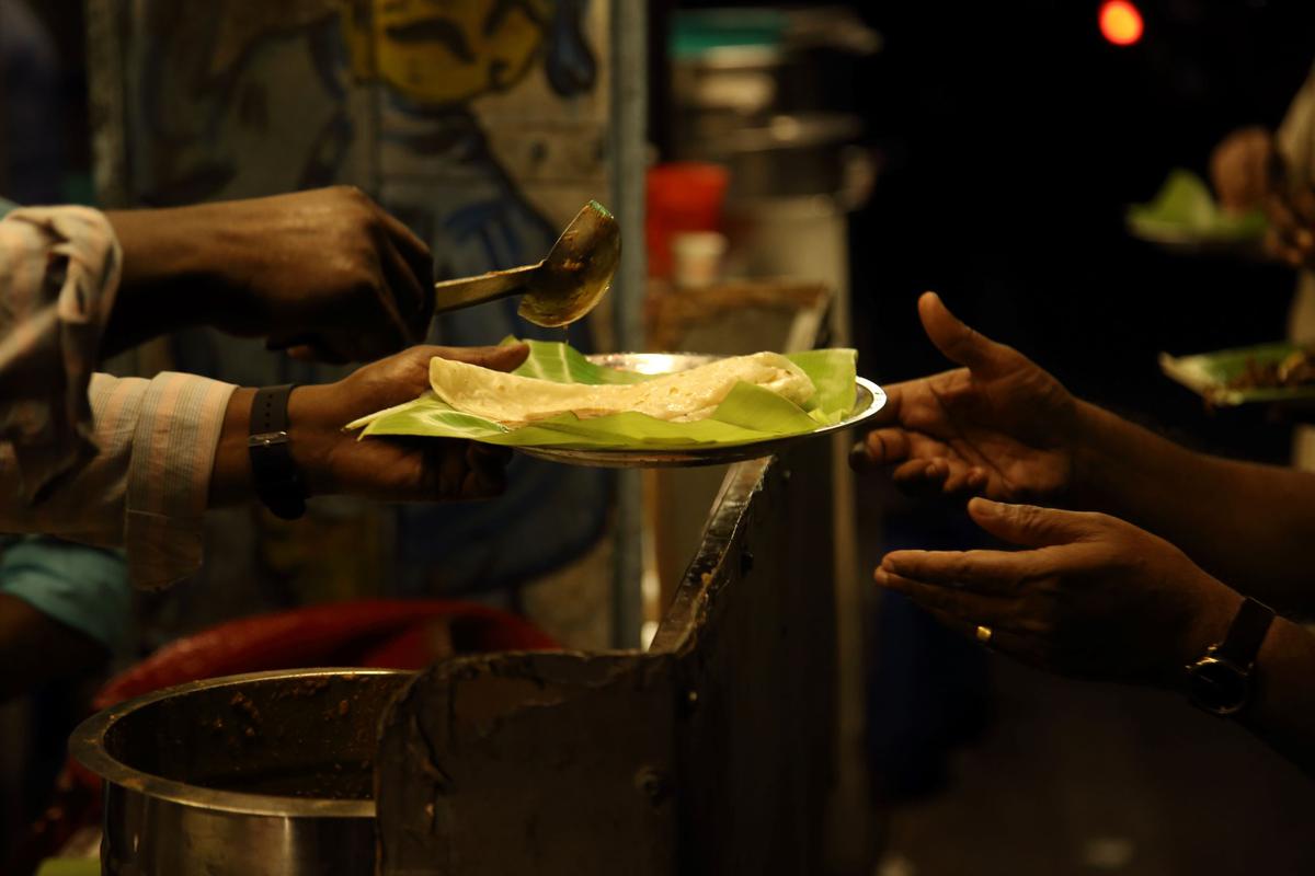 Food being served in a thattukda 