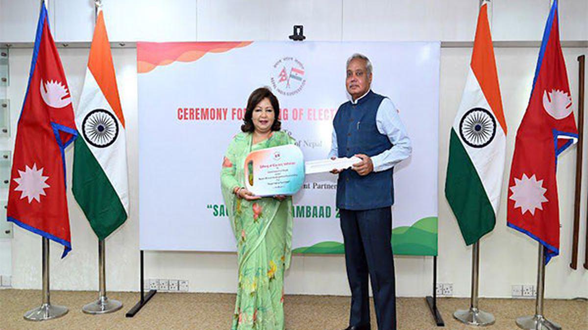 India gifts 15 electric vehicles to Nepal for mountain dialogue