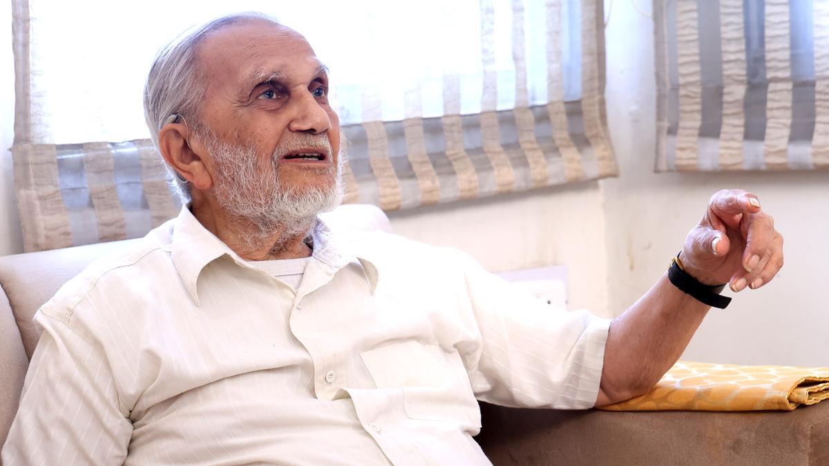 https://th-i.thgim.com/public/incoming/p80335/article70155863.ece/alternates/LANDSCAPE_1200/10_Lord_Bhikhu_Parekh.jpg
