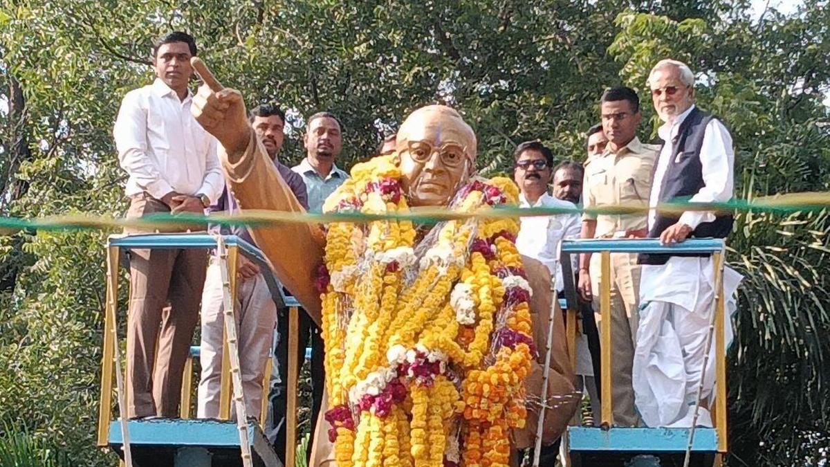 Mahaparinirvan Diwas observed in Raichur, Yadgir