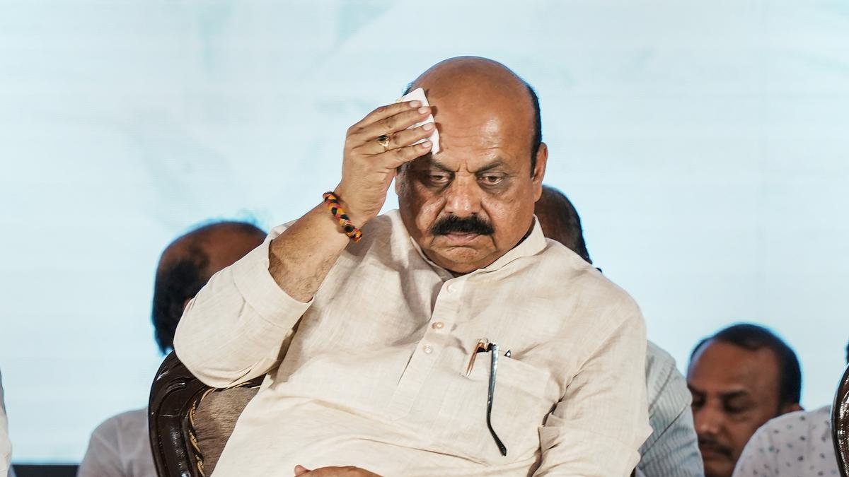 CM Bommai begins talks with staff union that called for strike