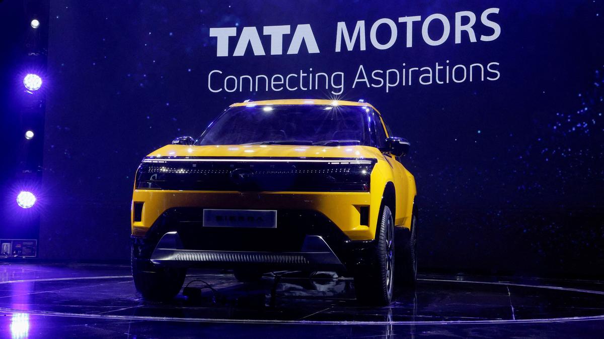 Tata Motors signs PPA to secure 131 MW green energy for 6 plants in Maharashtra, Gujarat