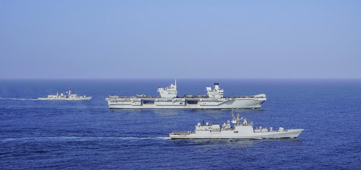 Indian Navy and Royal Navy personnel participate in the inaugural day of Exercise KONKAN-25 near India’s western seaboard on Sunday, October 5, 2025. (Defence PRO via PTI Photo) 