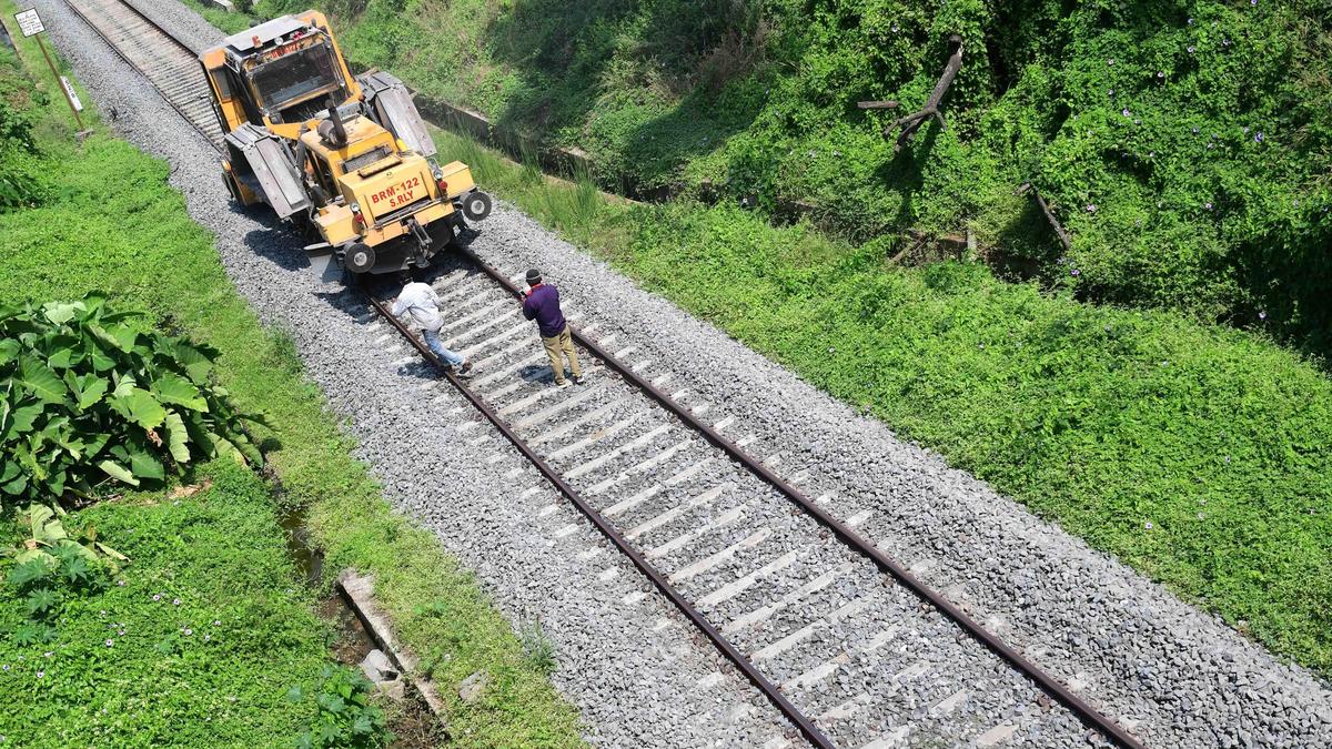 Railway Ministry sanctions funds for two rail projects in Kerala
