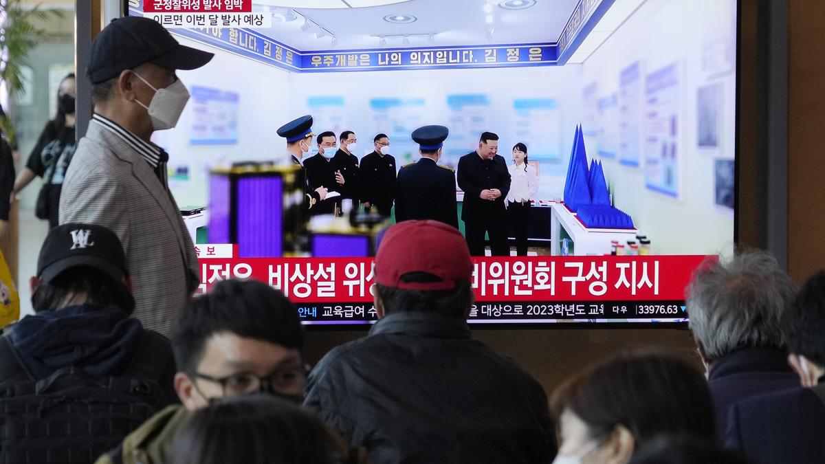 Japan gets ready to shoot down North Korea spy satellite debris