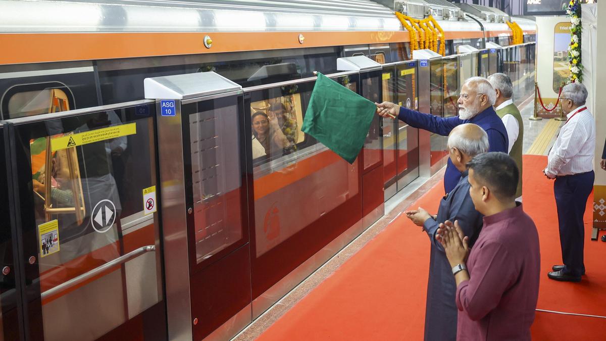 Ahmedabad–Gandhinagar Metro ridership rises fourfold in three years