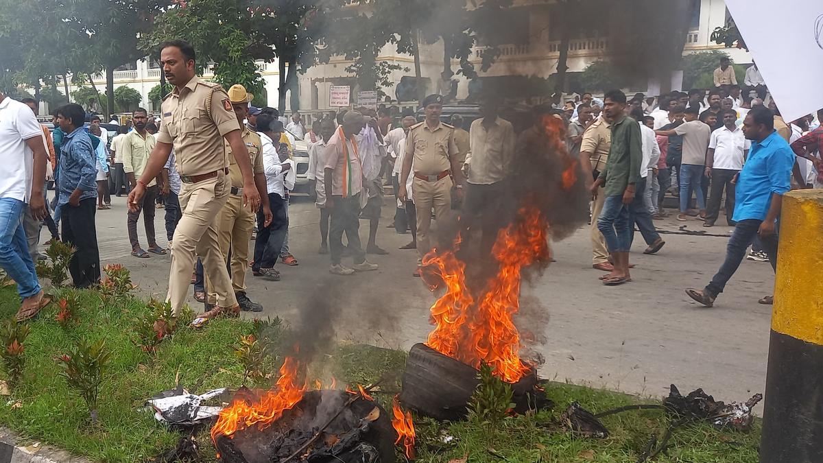 Congress leaders and workers stage protests across Karnataka condemning Governor sanctioning prosecution of Chief Minister Siddaramaiah in MUDA &lsquo;scam&rsquo;