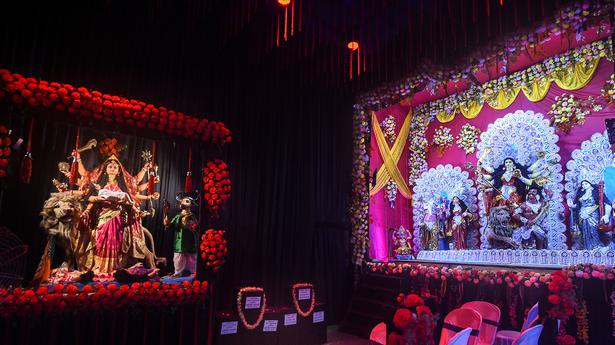 Durga Puja revelry in full swing in Kolkata, police make additional deployment