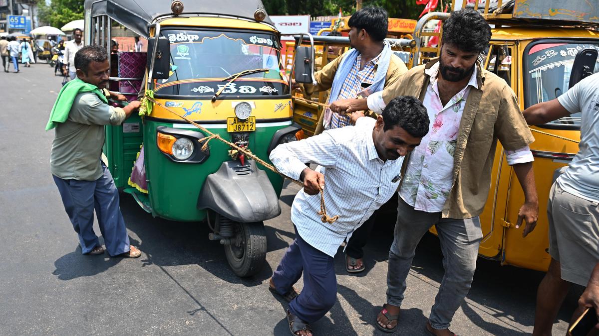 CPM stages protest in Vijayawada over fuel shortage, blames government inaction