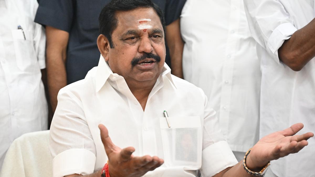 Palaniswami, Dhinakaran express shock over death of policeman who was assaulted in Chennai