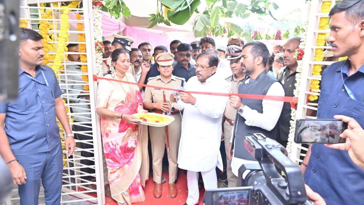 Home Minister inaugurates newly constructed police quarters in Suntikoppa