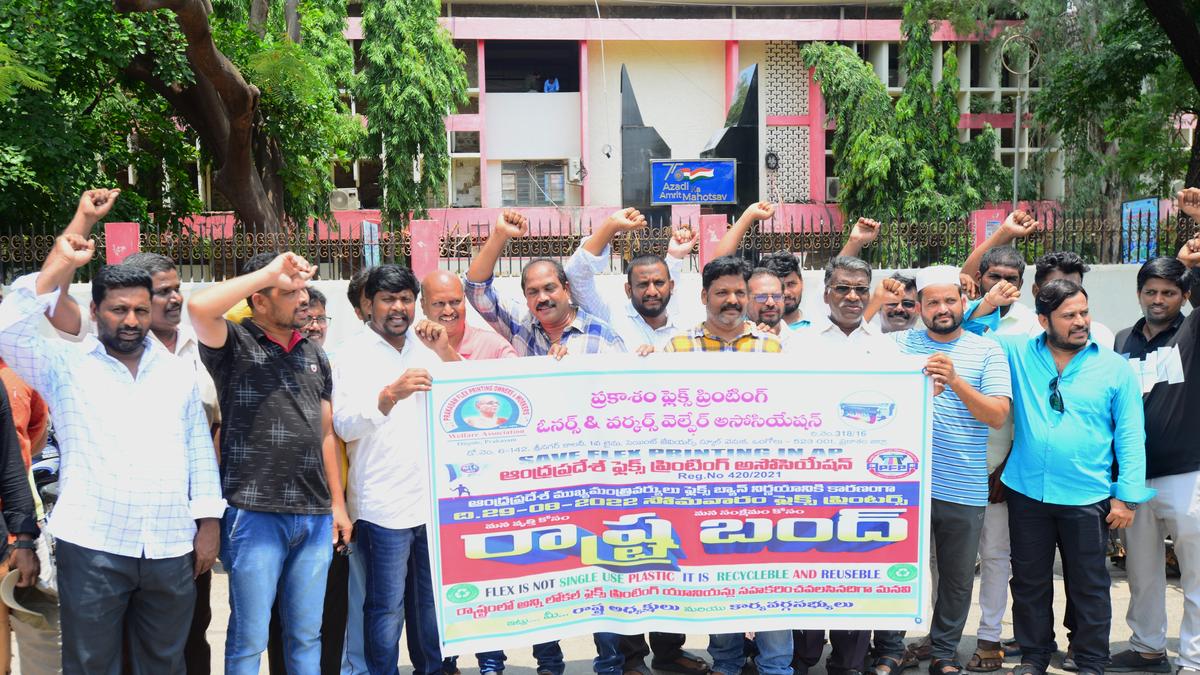 Workers urge A.P. govt. to reconsider ban on flex banners The Hindu