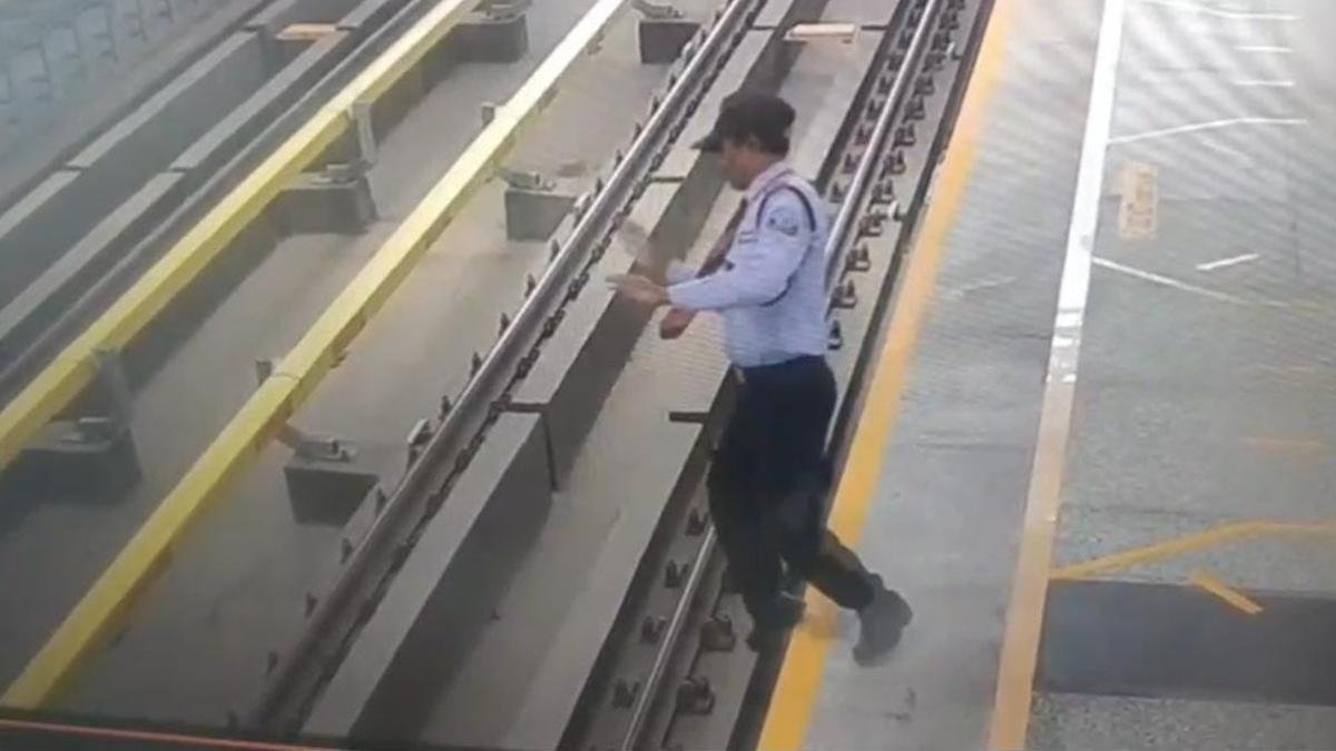 Bengaluru Metro security guard's fall sparks concerns about long working  hours and lack of safety barriers - The Hindu