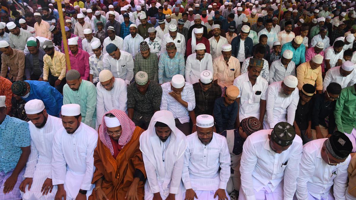 Special prayers mark Ramzan celebrations in southern districts