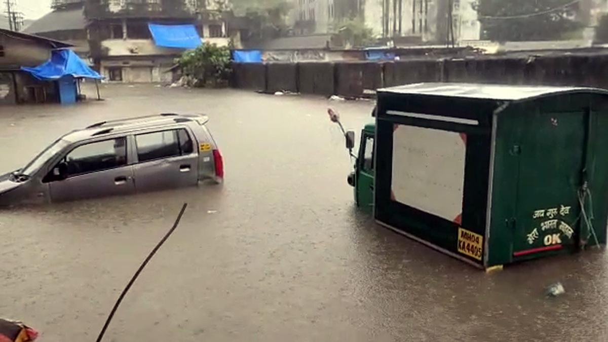 Maharashtra rains | 2 Indian Air Force helicopters sent to Maharashtra’s Yavatmal to rescue people stranded in rain