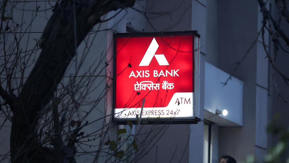 Axis Bank Q3 net profit rises 3% to ₹6,490 crore