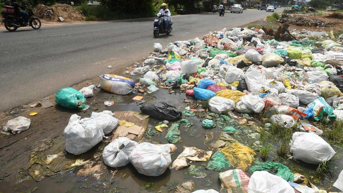 Illegal waste dumping: Special squads in Ernakulam district lagging behind in inspections in Kerala