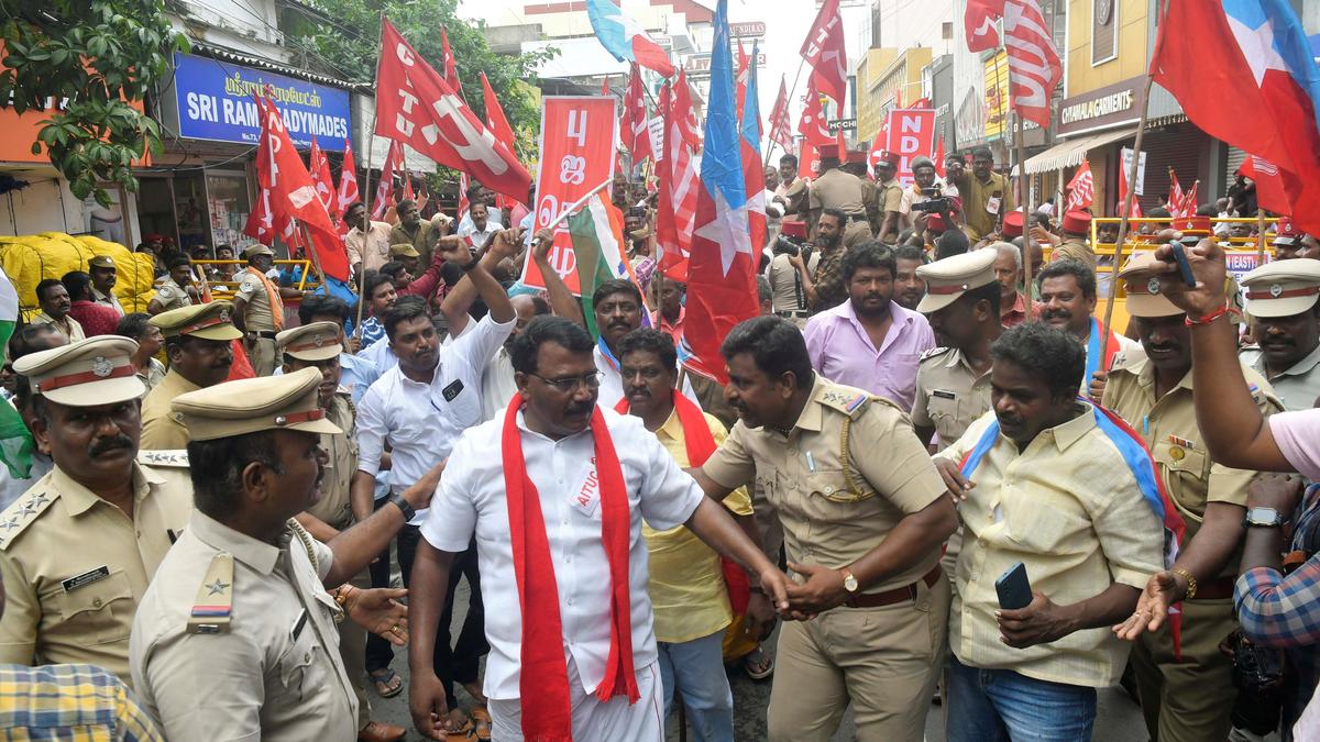 Trade union leaders court arrest