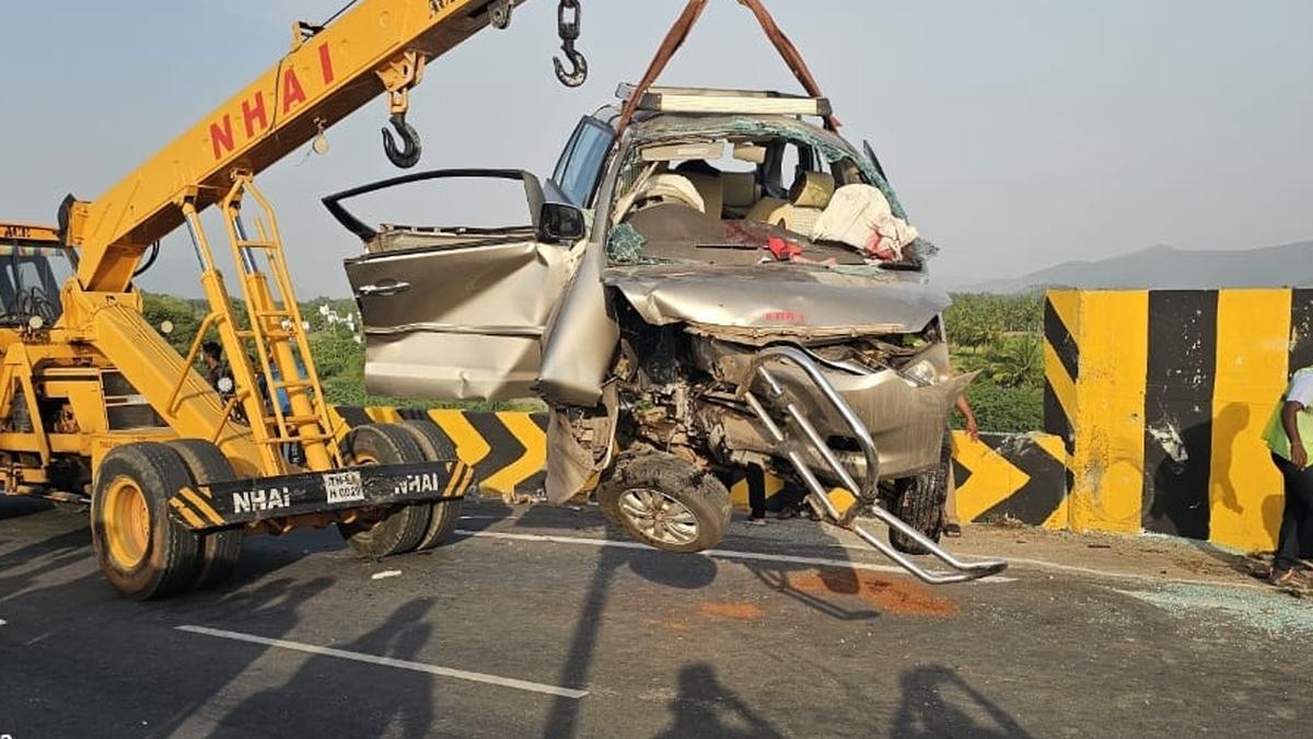 Four from Karnataka die in car accident in Salem