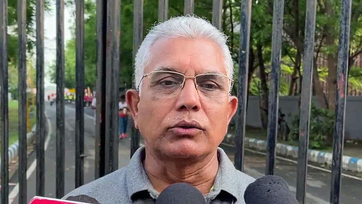 Bengal government hands over 31 acres to BSF for fencing at India-Bangladesh border