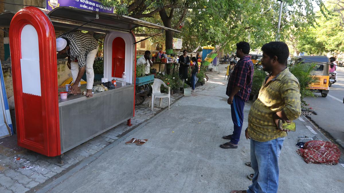 Roadside kiosks begin to ‘bloom’ in Besant Nagar