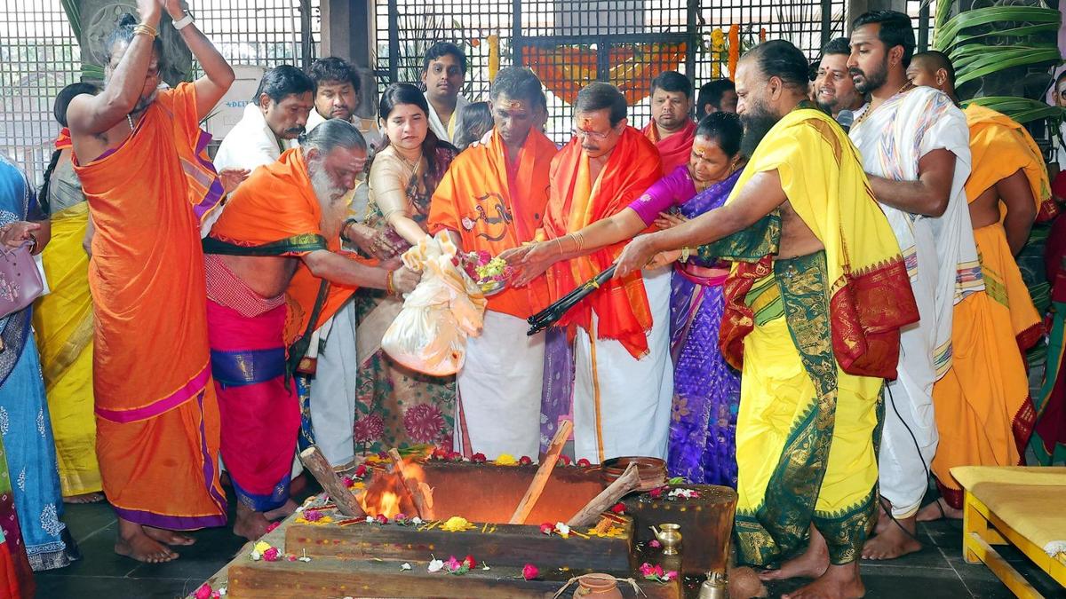 Purnahuthi performed on 10th day of Mahasivaratri Brahmotsavams at Srisailam