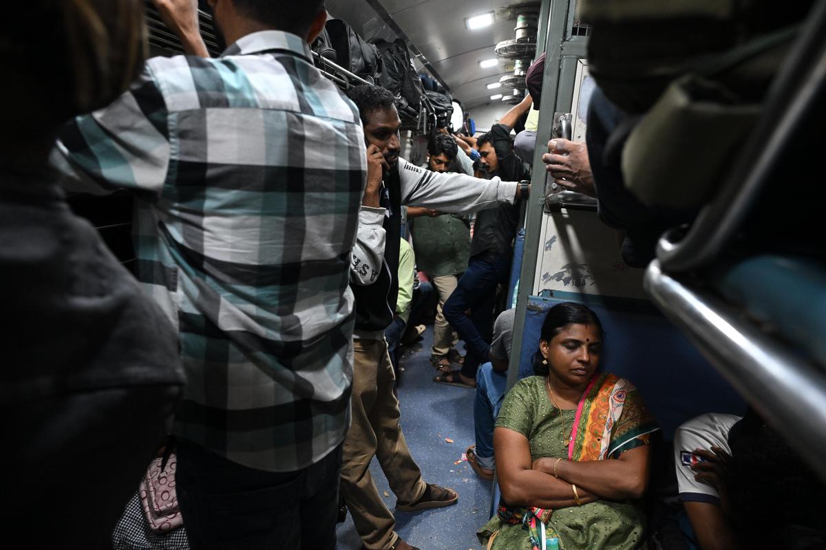 Women passengers abroad Kerala Express. 