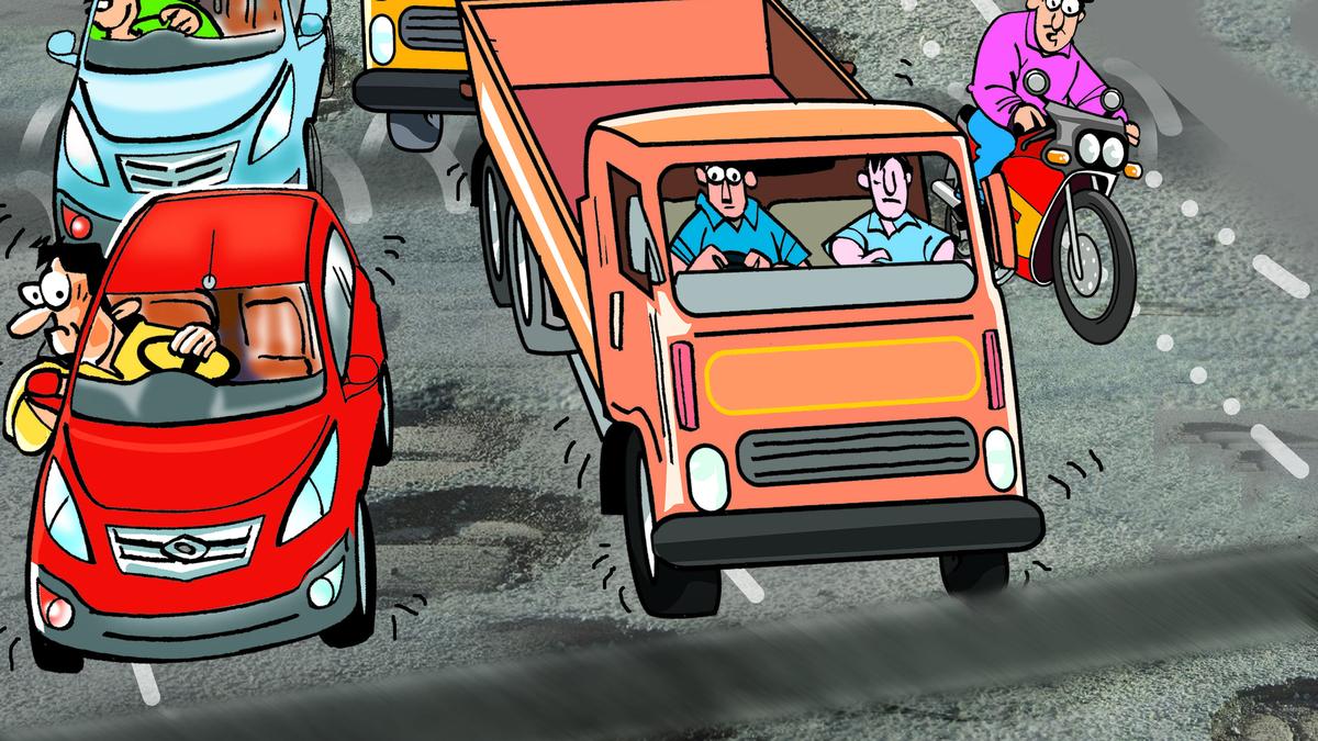 Bengaluru Central RTO tops in Karnataka, ranks 3rd in India in revenue collection