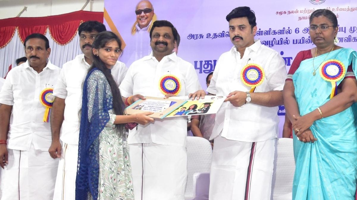 Extension of Pudhumai Penn scheme will benefit 1,689 students in Namakkal, says Minister