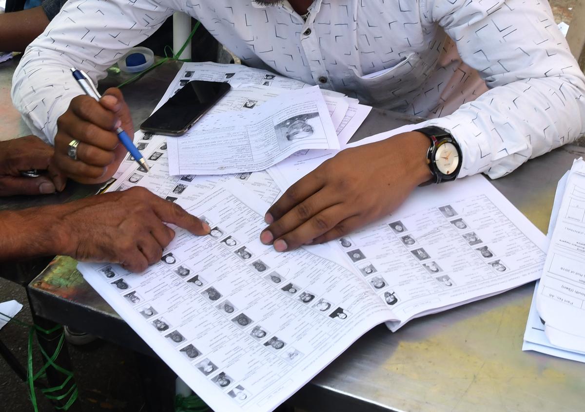 Clean voter lists or the choice of Aadhaar linkage - The Hindu