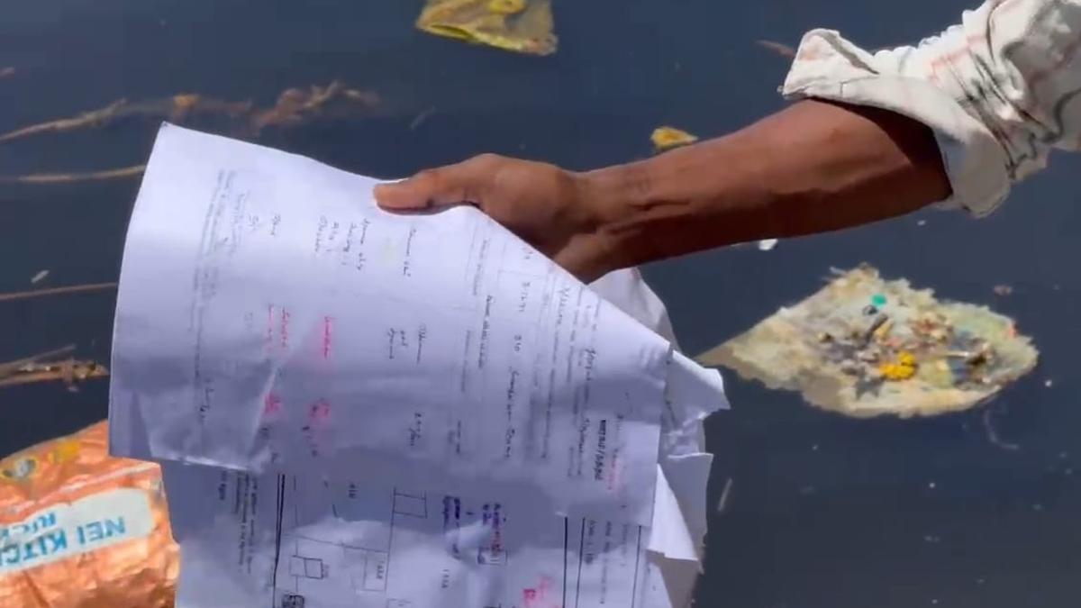 Public grievance petitions received under ‘Ungaludan Stalin’ programme found floating on Vaigai river