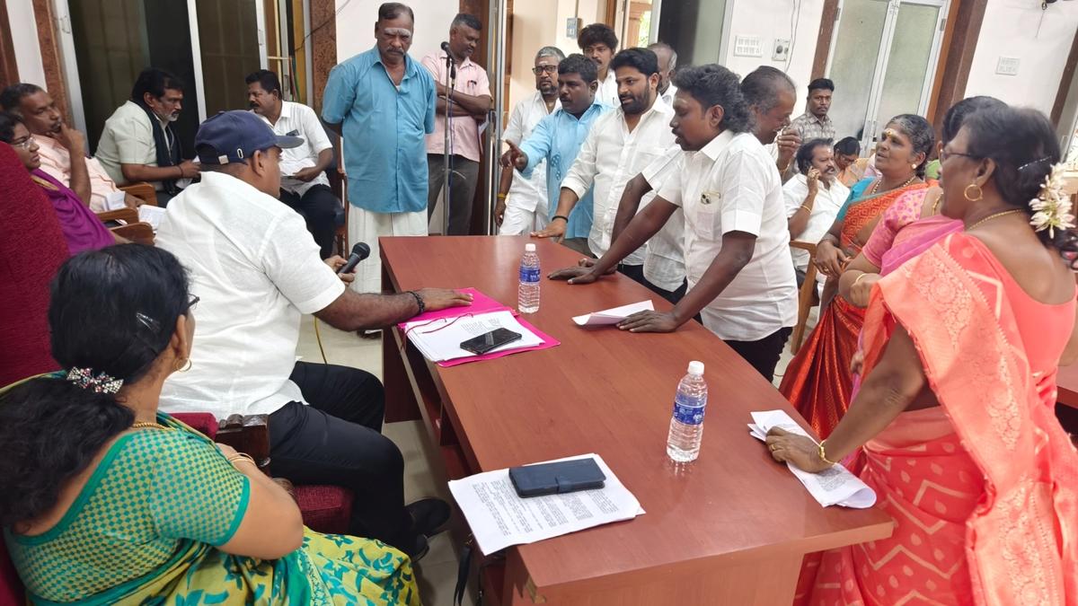 Councillors protest manifold increase in  property tax in Virudhunagar town
