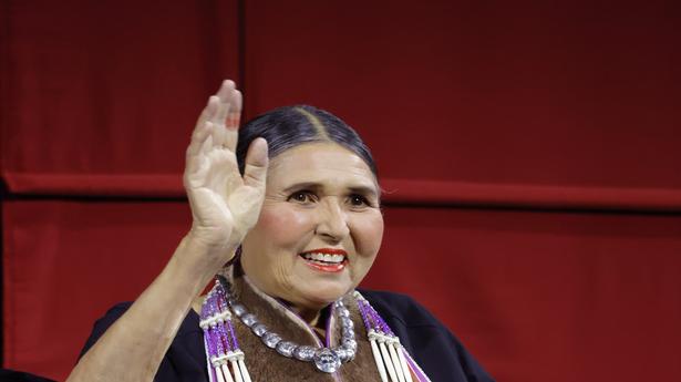 Sacheen Littlefeather, Native American civil rights activist, passes away at 75