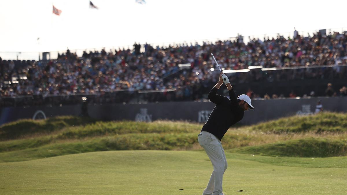 Scottie Scheffler inches closer to victory at The Open on Saturday