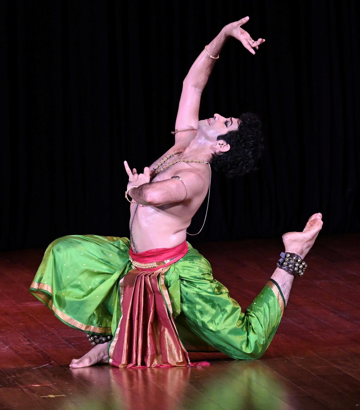 Natakurinji alphabet 'Swami Nan Undhan Dhandhan Adimai' was a suitable option
